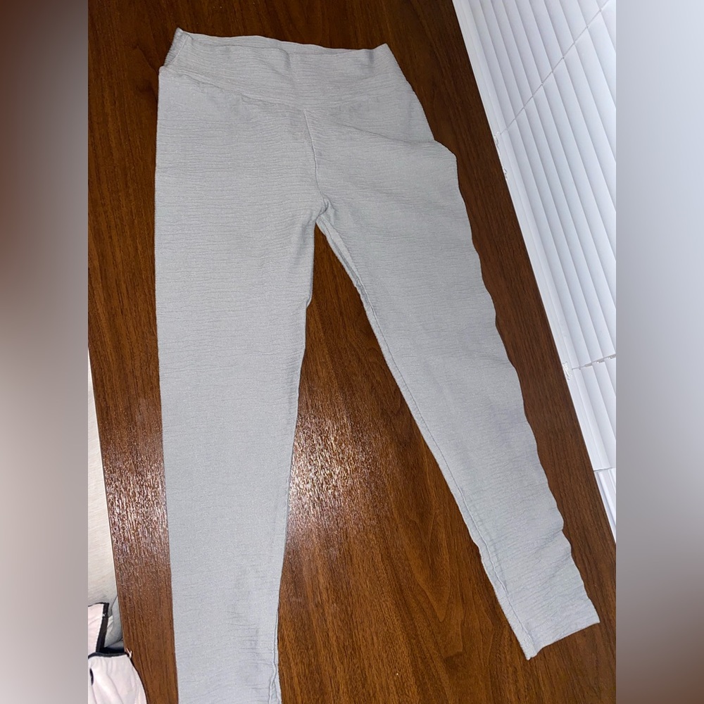 Grey workout leggings